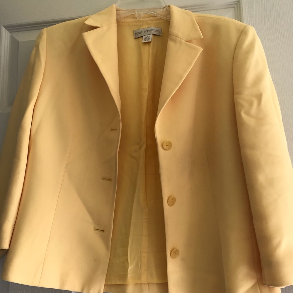 Suit jacket can be used wit the orange suit
